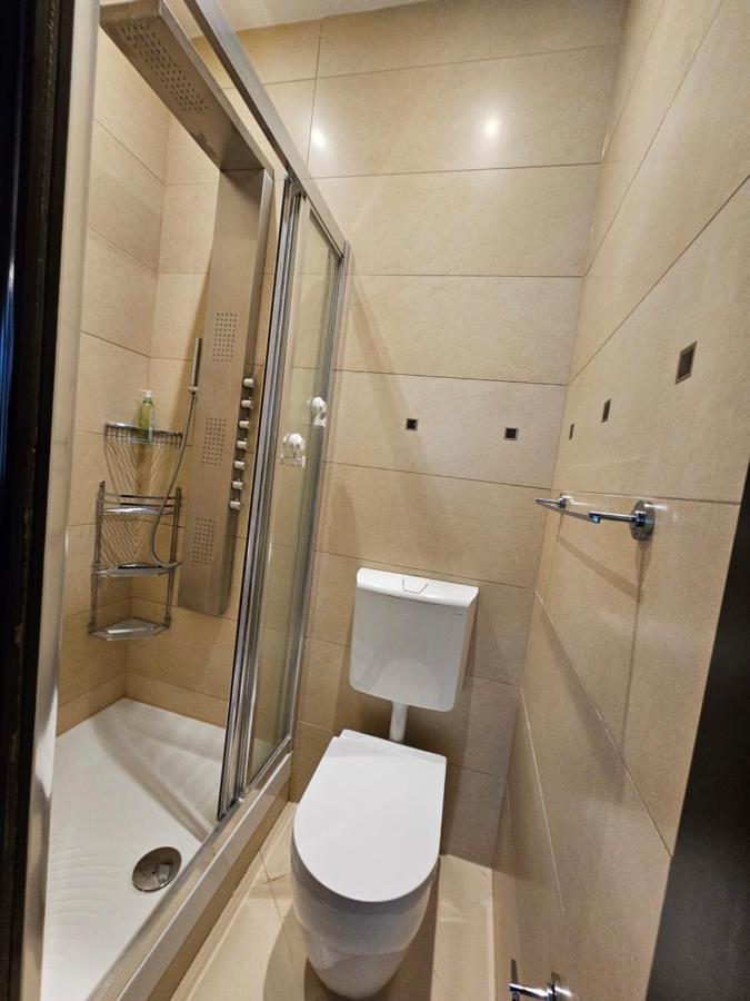 Azzuro Apartment Self Check In Rijeka Exterior photo