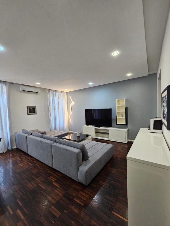 Azzuro Apartment Self Check In Rijeka Exterior photo